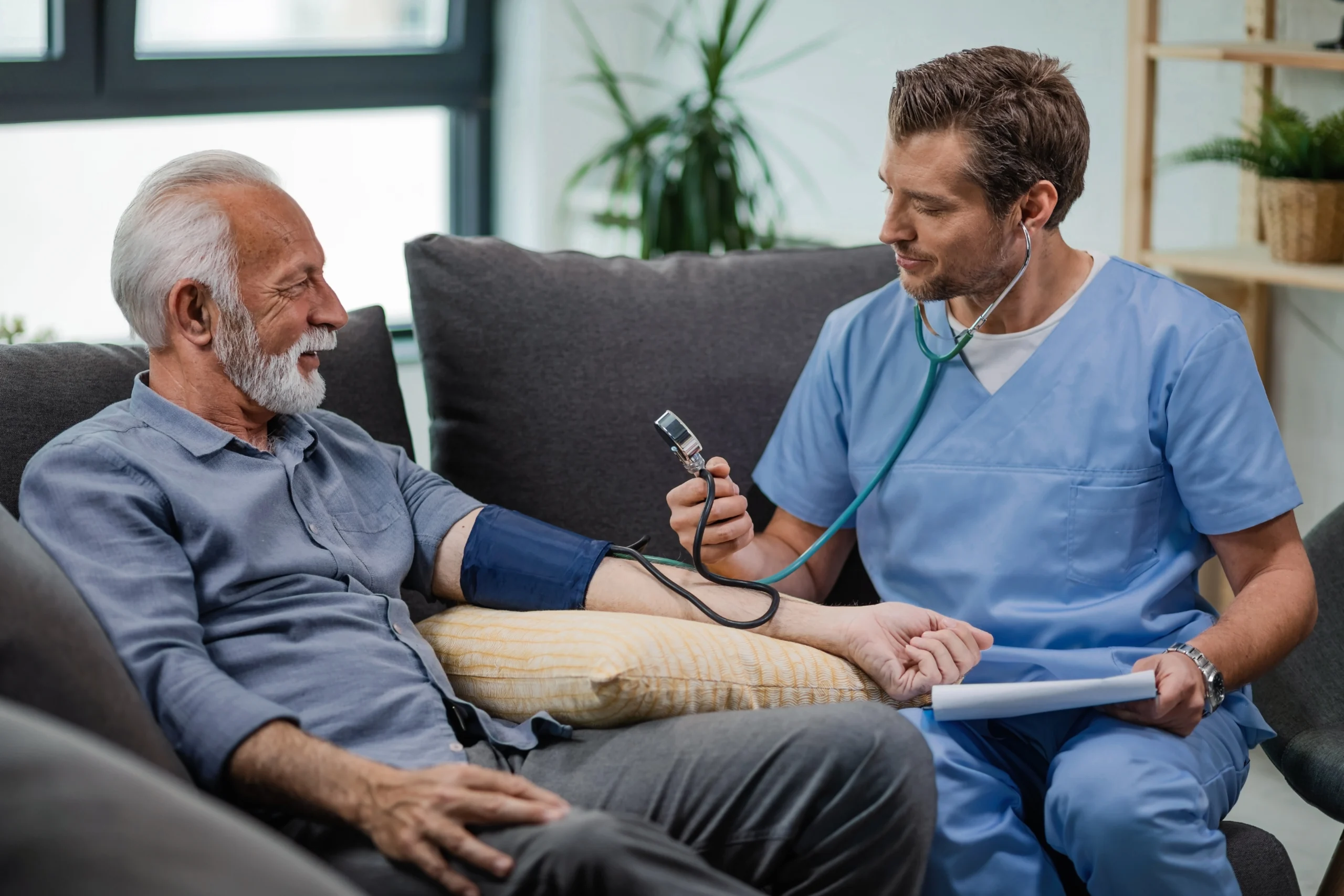 male-nurse-assistance-for-elderly-men-living-alone